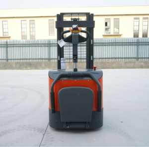 Betrouwbare Standaard Elektrische Stapelaar Met 3.2M Hefhoogte En Geluidsarme Werking - Product Image 6