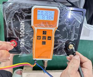 Необслуживаемая литиевая батарея LiFePO4 12В 200Ач с Bluetooth BMS, 6000+ циклов заряда/разрядки, для автодомов и домашнего резервного питания - Product Image 6