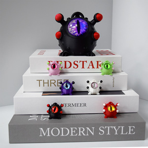 Statuette de monstre à grands yeux imprimée en 3D, jouet de bureau mignon avec yeux oscillants simulés, cadeau - Product Image 2