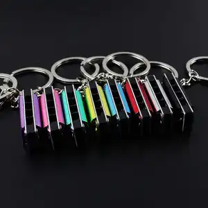 Logotipo personalizado Portátil Mini-Mo Keychain Harmonica 4 Buracos 8 Tunes Tipo C Mini Harmonica Música de metal Chaveiro acessórios saco charme