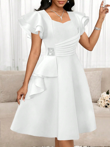 Robe midi blanche pour femme à manches volantées, col cœur, taille ornée de strass, coupe trapèze, élégante, décontractée, pour soirée - Product Image 4