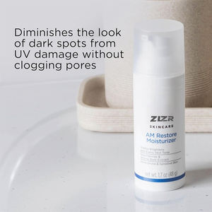 Loción Hidratante Facial Iluminadora con Niacinamida y Ácido Hialurónico, Ligera, Sin Aceite, No Grasosa, Segura para Pieles Sensibles - Product Image 5