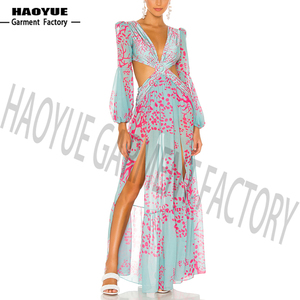 Robe mi-longue fendue à col en V à fleurs pour les vacances pour femmes fabricant personnalisé de haute qualité - Product Image 3