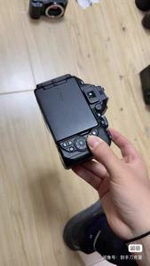 Cámara DSLR de <span class=keywords><strong>Segunda</strong></span> <span class=keywords><strong>Mano</strong></span> D5600 + Lente 18-55mm, 8MP, Zoom Óptico 10X, Video HD, Cargador de Batería - Product Image 4