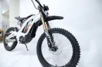 Nouveau modèle 2026 – Moto tout-terrain électrique Surron Light Bee X 10000W 72V – Vélo de montagne électrique Surron avec cadre en aluminium
