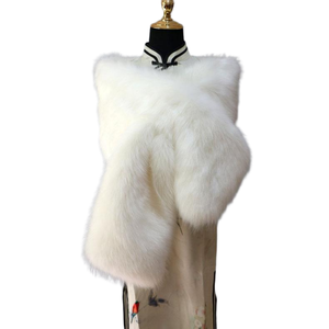 Châle en fausse fourrure pour femme, style renard, élégant, luxueux, chaud, couleur unie, longue écharpe pour mariages et soirées par MASDB - Product Image 6