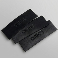 Étiquettes tissées personnalisées en satin de luxe, coupe droite, avec estampage à chaud, étiquettes en tissu pour col, logo en relief 3D, étiquettes tissées pour vêtements