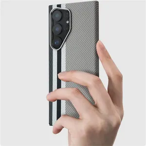 NUOVA Custodia Sottile Magnetica con Motivo a Nuvole per <span class=keywords><strong>Samsung</strong></span> Galaxy S25 S24 S26 Ultra, Cover Rigida Opaca in Carbonio con Magneti e Protezione Lente in Metallo - Product Image 2