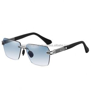 Lunettes de soleil polarisées à monture métallique dégradée, design 2023, unisexes, carrées, rétro, teinte grise 7666 - Product Image 1