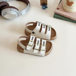 Sandales style <span class=keywords><strong>Birkenstock</strong></span> pour enfants, chaussures tendance été 2026 pour garçons et filles, claquettes à semelle souple avec imprimé lettres pour tout-petits - Product Image 6