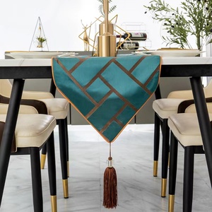 Camino <span class=keywords><strong>de</strong></span> <span class=keywords><strong>mesa</strong></span> <span class=keywords><strong>de</strong></span> poliéster <span class=keywords><strong>de</strong></span> ganchillo, respetuoso con el medio ambiente, Color verde - Product Image 6
