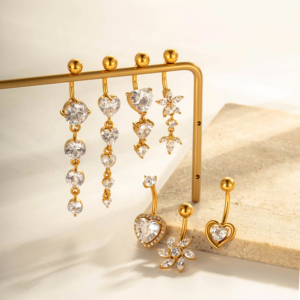 Anello per <span class=keywords><strong>ombelico</strong></span> Maina Summer Beach, ipoallergenico, placcato <span class=keywords><strong>oro</strong></span>, con zirconi multipli e pendente lungo. - Product Image 3