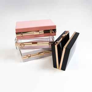 Elegante Bolso de Mano Compacto de Resina para Mujer con Acabado Duradero, Diseño Ligero y Colorido - Product Image 6