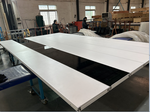 Panneau en aluminium résidentiel moderne Portes de <span class=keywords><strong>garage</strong></span> <span class=keywords><strong>Télécommande</strong></span> Verre inséré Surface finie Caractéristique antivol pour l'extérieur - Product Image 3