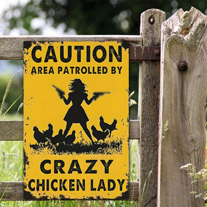 Lot de 2 plaques métalliques « Crazy Chicken Lady » – Décoration murale rétro et amusante pour poulailler, ferme et maison - Product Image 4