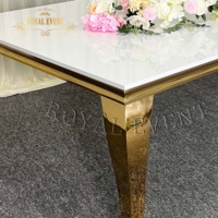 Vente en gros d'événements modernes Chaises et tables rectangulaires en MDF Table en acier inoxydable pour mariage en or Table d'événement au design royal