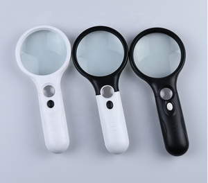 عدسة مكبرة مزدوجة العدسة مع 3 مصابيح LED وقوة تكبير عالية للقراءة طراز 6902AB - Product Image 2