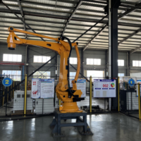 Robot Industri Palletizing Otomatis 50kg 100kg 130kg Arm 4 Axis 6 Axis Manipulator Palletizing