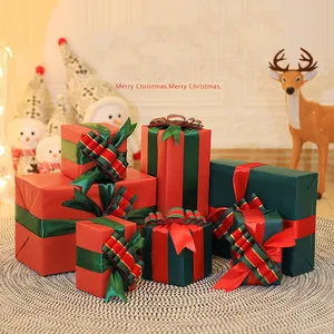도매 7 조각 크리스마스 홈 장식 크리스마스 홈 장식 멀티 사이즈 종이 선물 상자 장식 종이 선물 상자