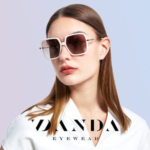 Gafas de Sol Polarizadas para Mujer Danda, Montura TR90, Protección UV400, Diseño Cuadrado, Gafas de Sol Modernas - Product Image 2