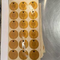 Étiquettes NFC miniatures RFID NTAG215 avec impression de logo personnalisée 13,56 MHz pour le contrôle d'accès