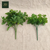 Vente en gros de fausses feuilles vertes, bouquets de verdure artificielle, tiges en plastique à feuilles vertes naturelles pour arche de mariage, mur de fleurs, centre de table, toile de fond