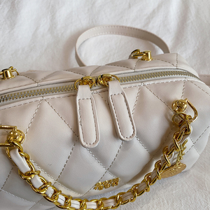 <span class=keywords><strong>Sac</strong></span> Boston matelassé à motif losanges pour <span class=keywords><strong>femme</strong></span> avec chaîne dorée, logo personnalisé, style de luxe, <span class=keywords><strong>sac</strong></span> à bandoulière - Product Image 2