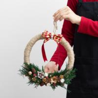 Couronne de fleurs séchées Lovebay pour décoration de porte d'entrée, couronnes naturelles préservées pour cadeaux de Noël