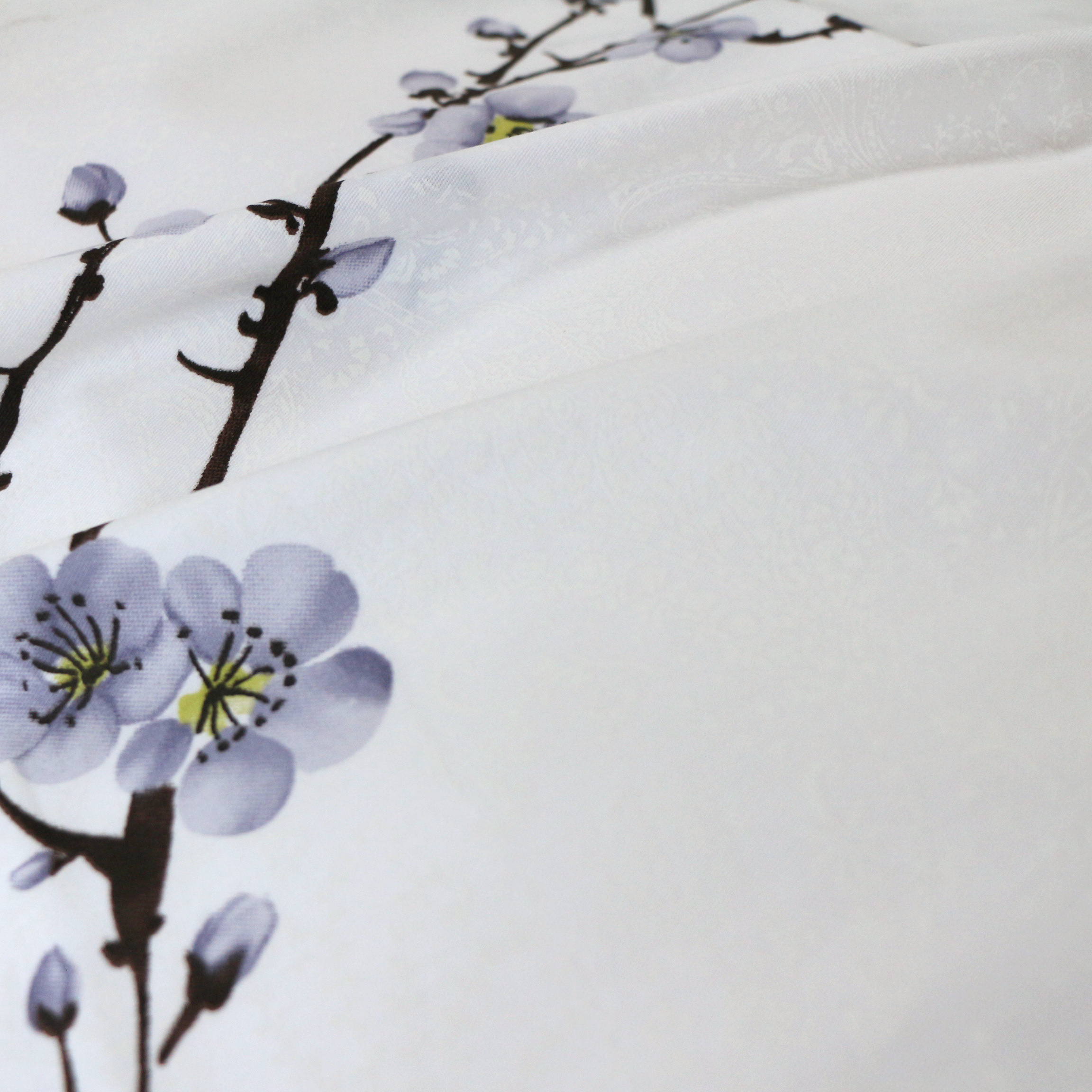 Fleur de prunier violet