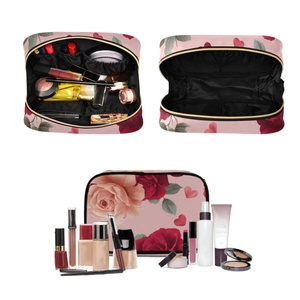 Hawaii Custom Puakenikeni <b>Lei</b> Vintage Rose Heart Printed Zipper Makeup Bag, Toiletry Bag, Brush Bag - Product Image 4
