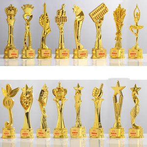 Médailles du <span class=keywords><strong>trophée</strong></span> étoile en résine plaqué or Logo personnalisé gravure trophées sportifs <span class=keywords><strong>coupe</strong></span> du <span class=keywords><strong>trophée</strong></span> en résine - Product Image 5