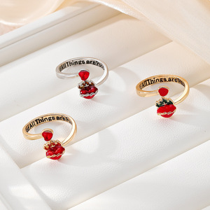 Bague ouverte en forme de fruit, design fraise rouge, couleur or et argent, bijoux pour femmes, cadeau pour étudiantes, style pour meilleures amies - Product Image 1