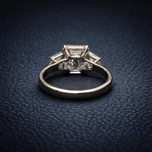 Bague de fiançailles et de mariage personnalisée 1, 2, 3 ou 5 carats en or 14k ou 18k avec diamant de laboratoire – Bijoux de marque de luxe - Product Image 3