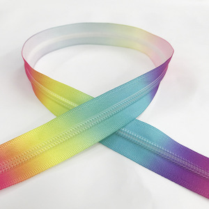 Truyền nhiệt in dây kéo đầy màu sắc cầu vồng rực rỡ ngược hoa thân thiện với môi túi và quần áo dây kéo - Product Image 6