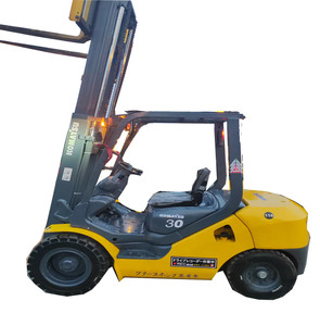 Komatsu รถยกดีเซลมือสอง, รถยก30 3ตัน3เมตรยกสูงมาตรฐานสูง - Product Image 1