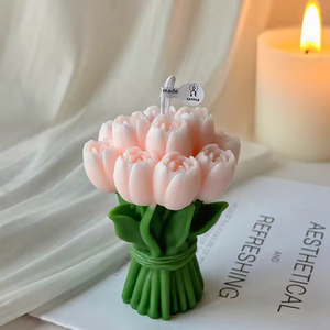 Vela Aromática Artesanal Ecológica de Cera de Soya en Forma de Tulipán con Aroma a Vainilla en Frasco de Vidrio, Decoración Elegante para el Hogar, Bodas, Diwali y Festividades - Product Image 6