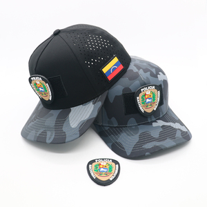 Gorra Trucker Personalizada con Apliques Bordados, Impermeable, Perforada con Láser, con Parche de PVC Intercambiable con Gancho y Bucle - Product Image 1