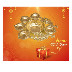 Plateau décoratif en métal en forme de paon avec 4 lampes à huile traditionnelles et bol central, finition antique, pour la Pooja Aarti hindoue - Product Image 3