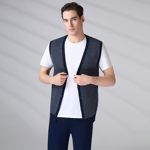 Gilet classique sans manches en laine mérinos 100 % tricotée pour homme, col en V boutonné, style décontracté hiver, OEM - Product Image 1