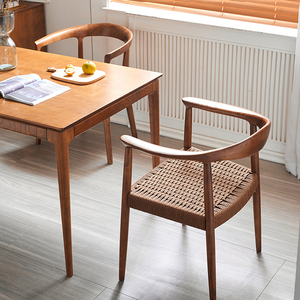 Ghế cafe thương mại bằng gỗ nguyên khối cao cấp, có tay vịn, dành cho nhà hàng, quán cà phê, khách sạn. - Product Image 1