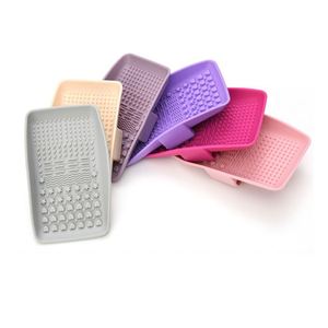 Tapis de lavage en silicone carré pour pinceaux de maquillage, support de nettoyage pour pinceaux de beauté, personnalisable en gros - Product Image 2