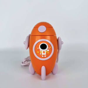 Bouteille d'eau portable Tritan 500 ml pour enfants avec paille, motif fusée mignonne, idéale pour la rentrée scolaire - Product Image 2