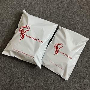 Sacs de Courrier Recyclés Noirs Personnalisés avec Logo Imprimé pour l'Expédition de Vêtements, Emballage d'Expédition, Poly Mailer, Sac Polymailer - Product Image 2