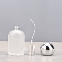 Flacon pulvérisateur de parfum en verre vide de 30 ml, anti-fuite, portable, format voyage, avec pompe à vis, rechargeable