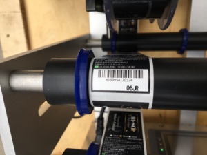 Machine d'étiquetage de bouteilles semi-automatique électrique, applicateur d'étiquettes pour bouteilles en PET, verre et plastique de qualité alimentaire, équipement d'étiquetage - Product Image 4