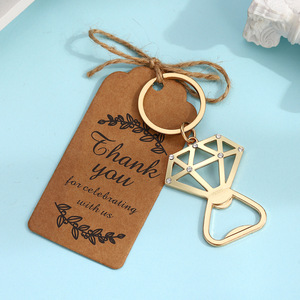 Llavero con forma de diamante, abridor de botellas, aleación de zinc dorada, recuerdos para fiestas de boda con etiquetas de papel kraft y bolsas de organza, juego de 15 piezas - Product Image 2