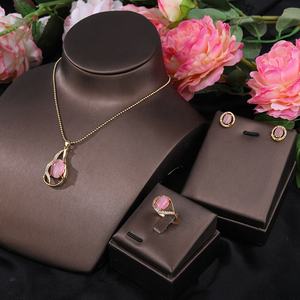 Venta al por mayor conjunto de joyería de moda Calcedonia conjunto de tres piezas Vintage ojo de gato piedra anillo pendiente COLLAR COLGANTE para regalos de navidad - Product Image 2