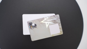 บัตรสะสมแต้มคุณภาพสูงพร้อมแถบแม่เหล็กและพื้นที่สำหรับลายเซ็น - Product Image 4