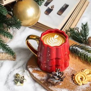 Caneca de Cerâmica Fofa em Formato de Árvore de Natal com Padrão Vermelho, Capacidade de 300ml, Conjunto de Caixa de Presente para Festas, para Café ou Bebidas Quentes, Segura para Alimentos - Product Image 4