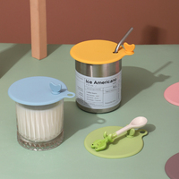 Couvre-tasse en silicone de qualité alimentaire avec poignée en forme de cœur, résistant à la chaleur, hermétique, anti-poussière, pour tasse à café, thé, eau